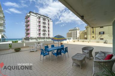 holiday apartment with 4/5 beds for rent in Riccione - ADRI